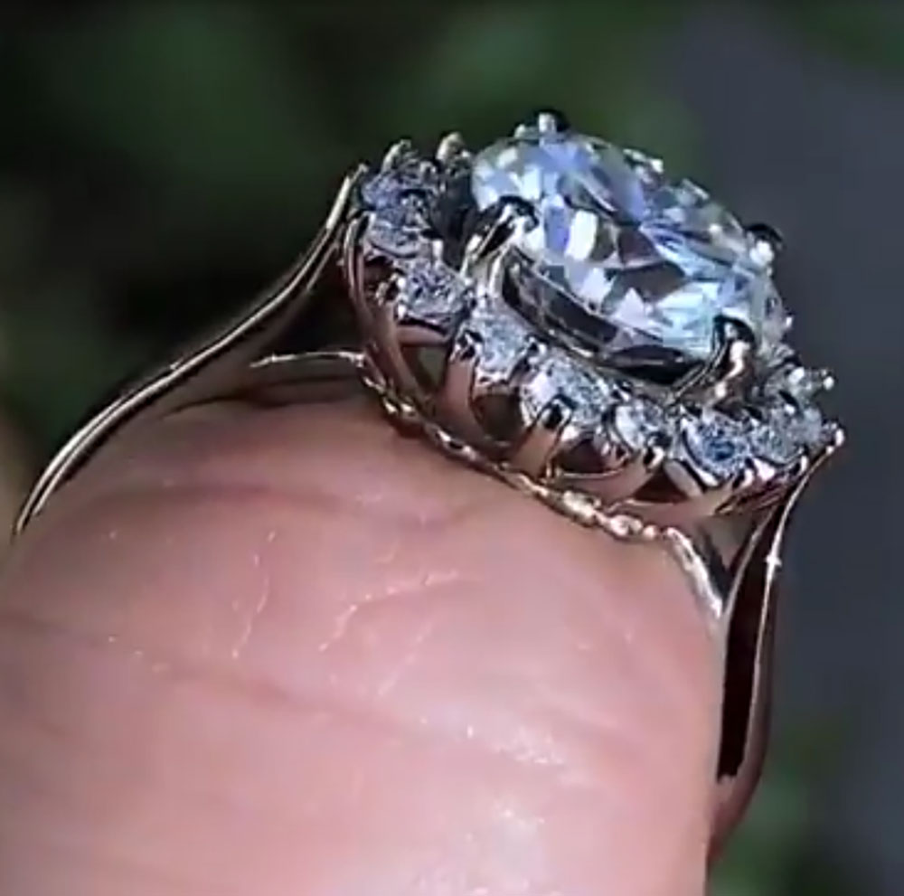 Cincin Pernikahan Wanita Emas  - Moissanite Engagement Ring 1 Carat ulasan dan harga